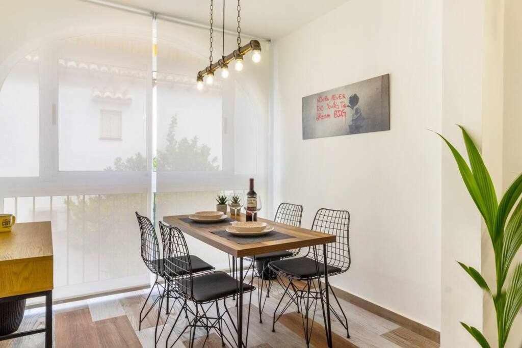 Bungalow Pink Palm Beach 또레비에하 외부 사진